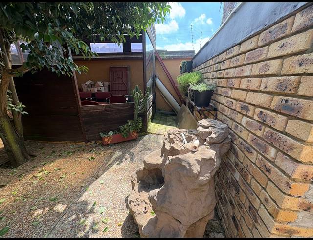 3 BEDROOM HOUSE FOR SALE IN MINNEBRON